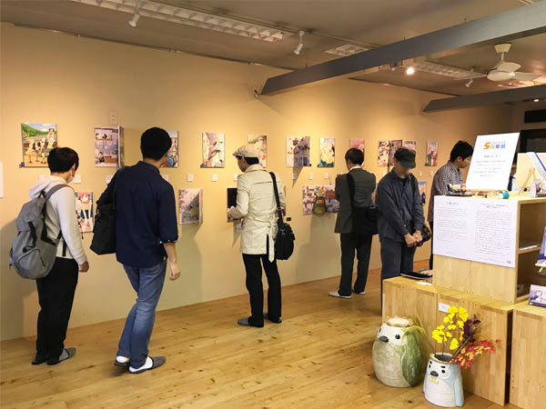 やくならマグカップも5周年展01
